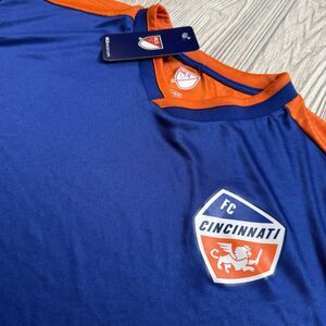 FC Cincinnati Performance Tee Men’s L Blue Orange Logo MLS Soccer New